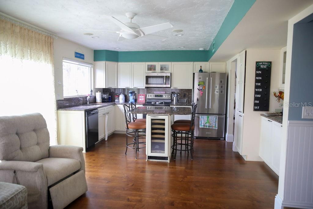 4543 FOREST WOOD TRAIL, #33, Sarasota, FL 34241