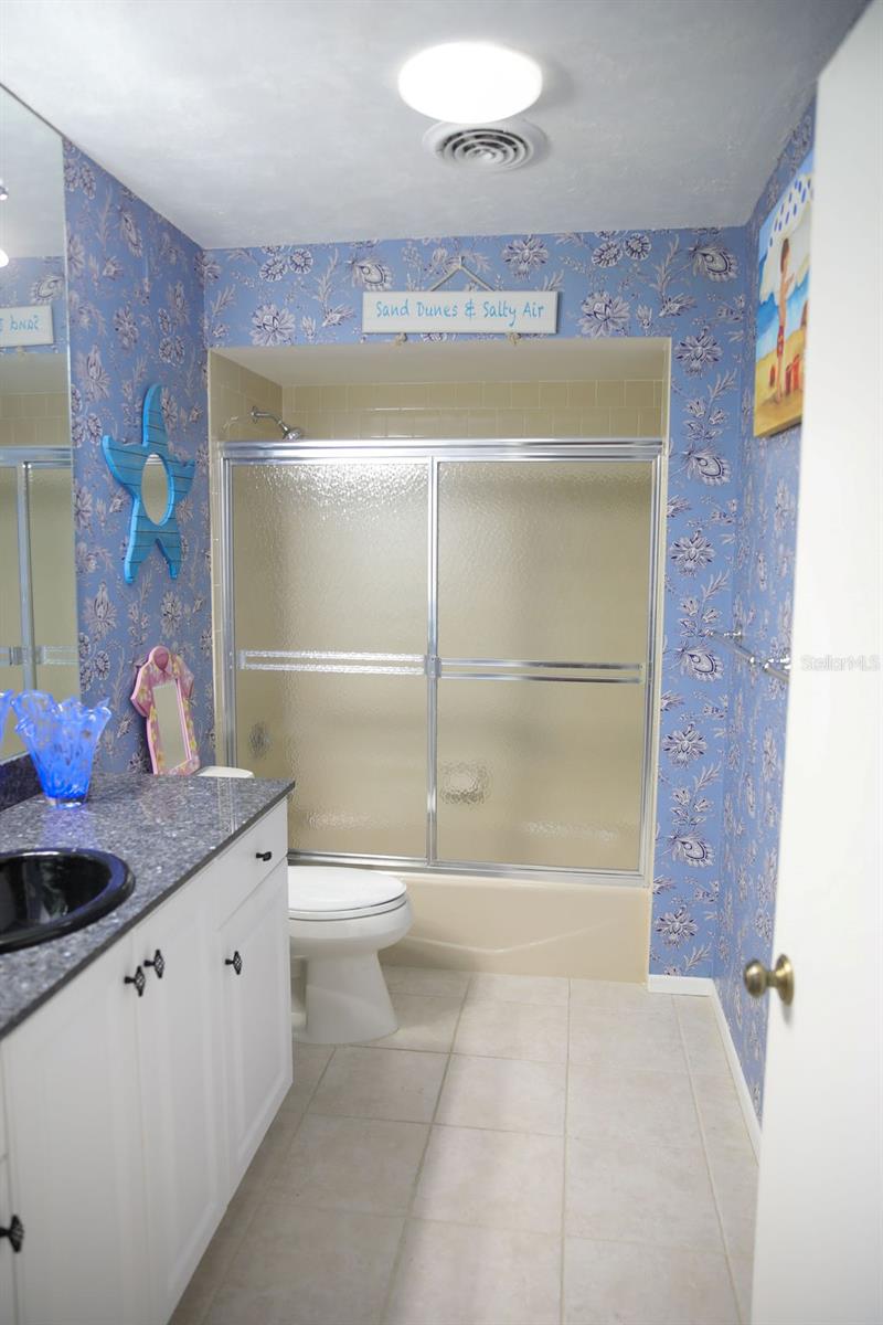 4543 FOREST WOOD TRAIL, #33, Sarasota, FL 34241