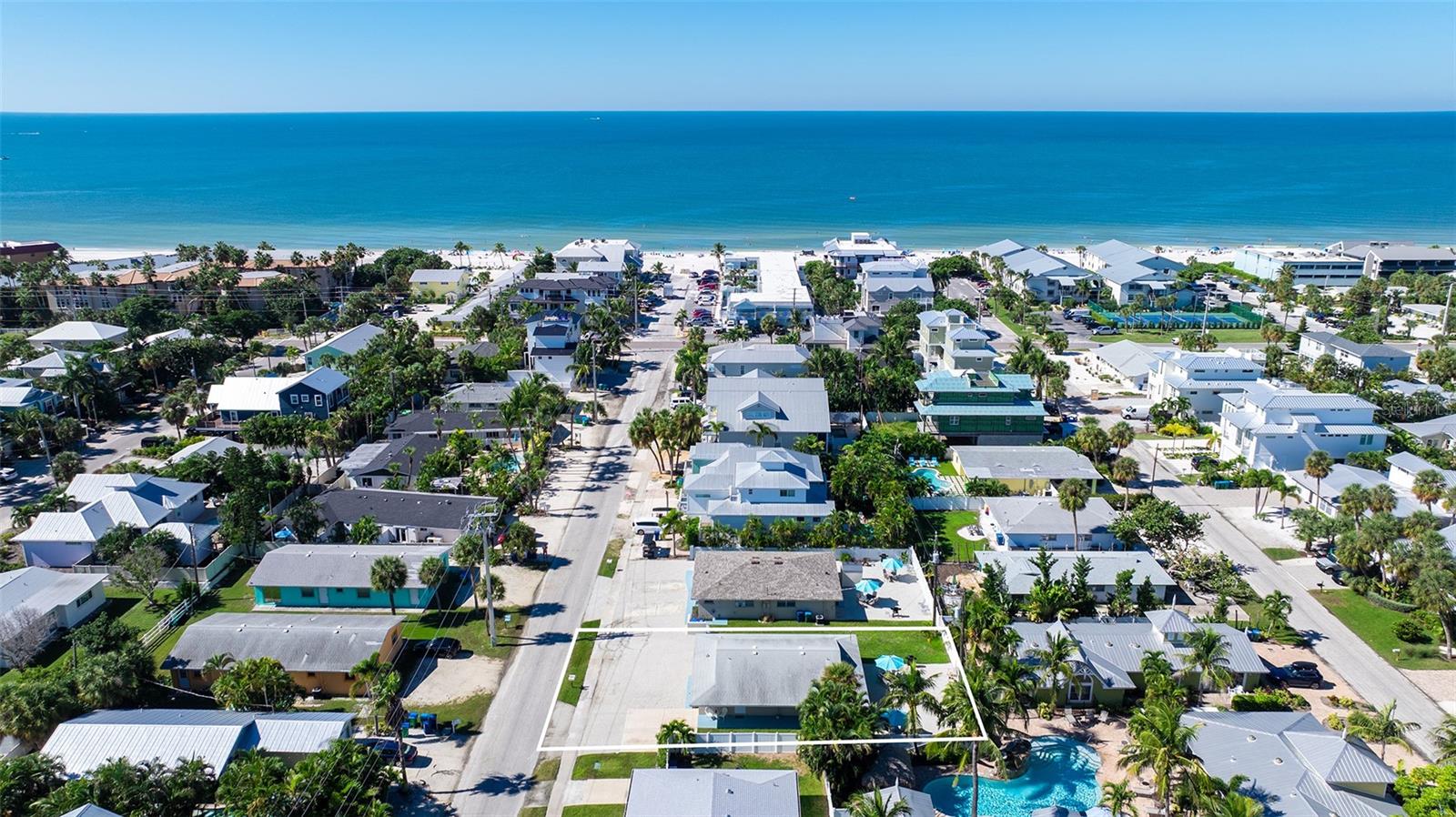 212 66TH STREET, Holmes Beach, FL 34217
