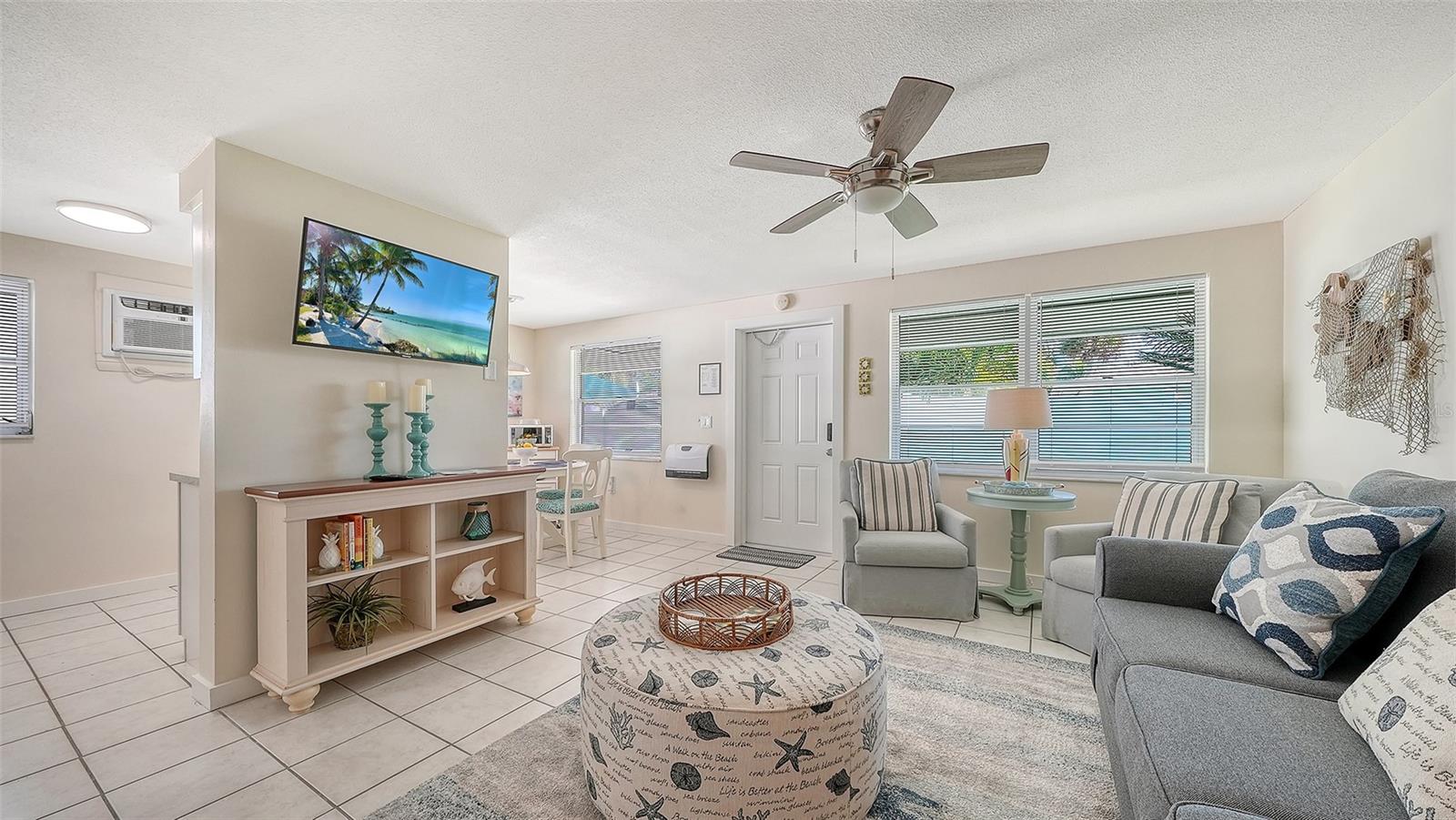 212 66TH STREET, Holmes Beach, FL 34217
