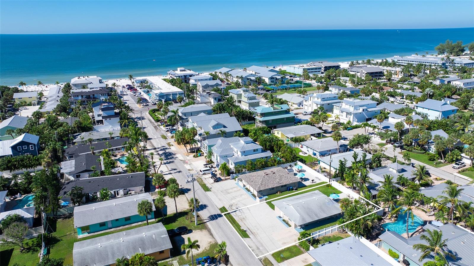 212 66TH STREET, Holmes Beach, FL 34217