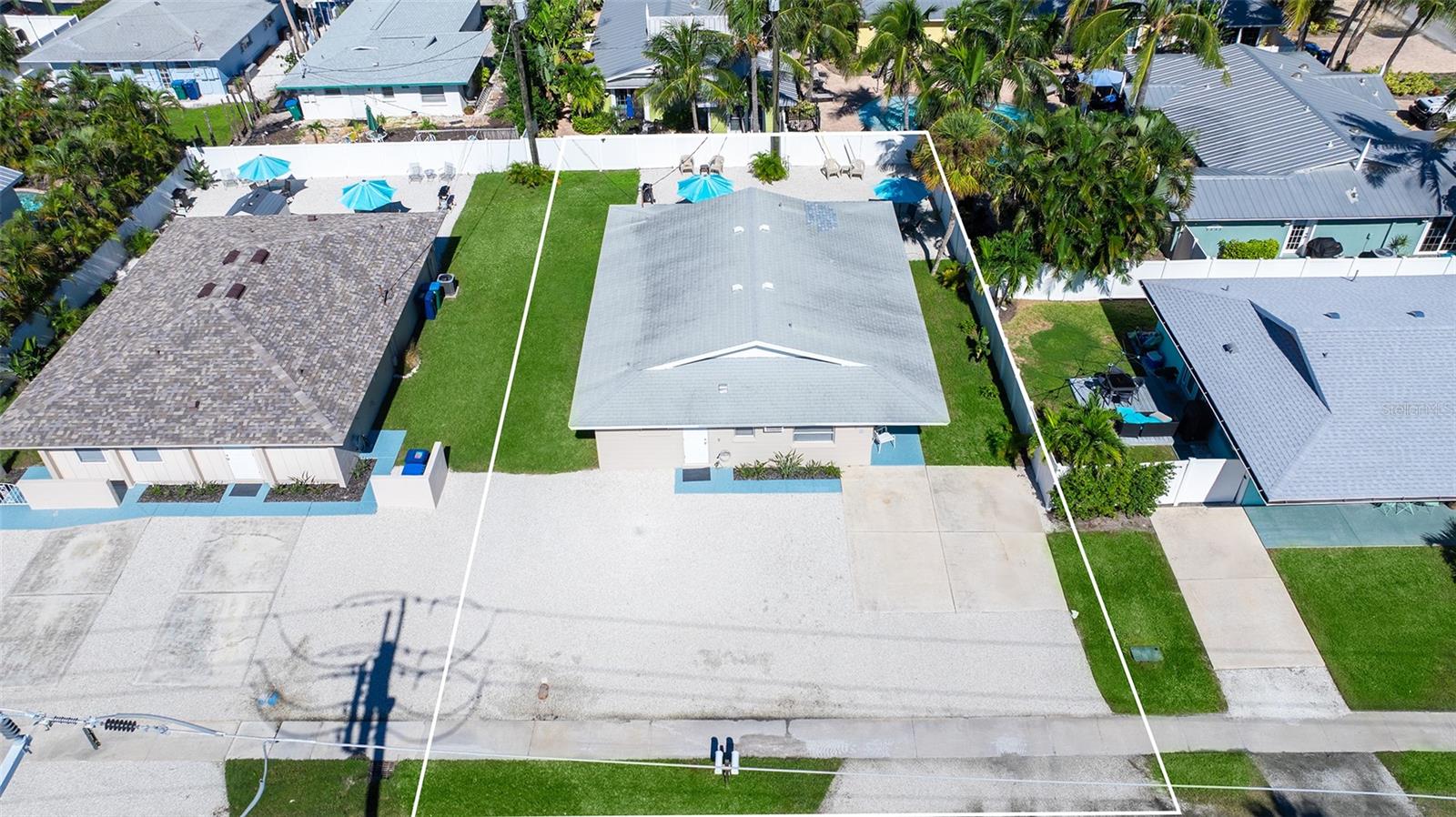 212 66TH STREET, Holmes Beach, FL 34217
