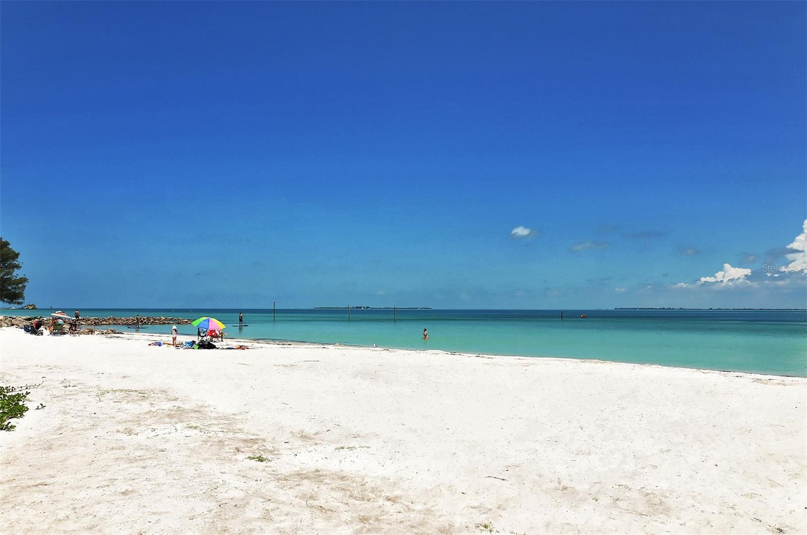 212 66TH STREET, Holmes Beach, FL 34217