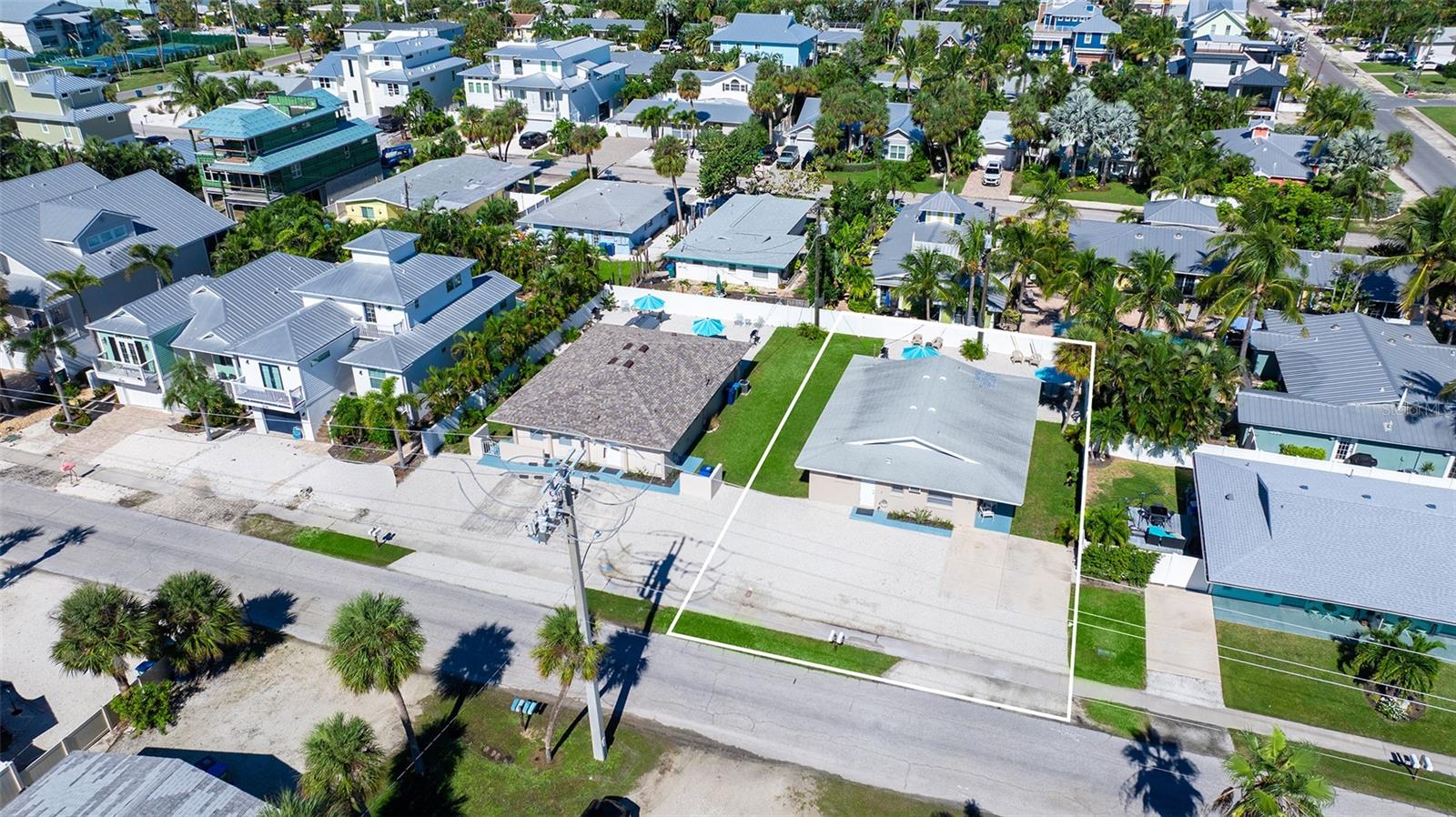 212 66TH STREET, Holmes Beach, FL 34217