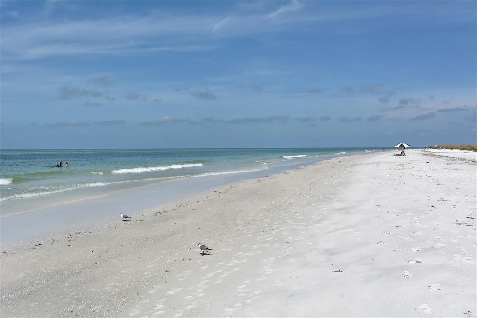 212 66TH STREET, Holmes Beach, FL 34217