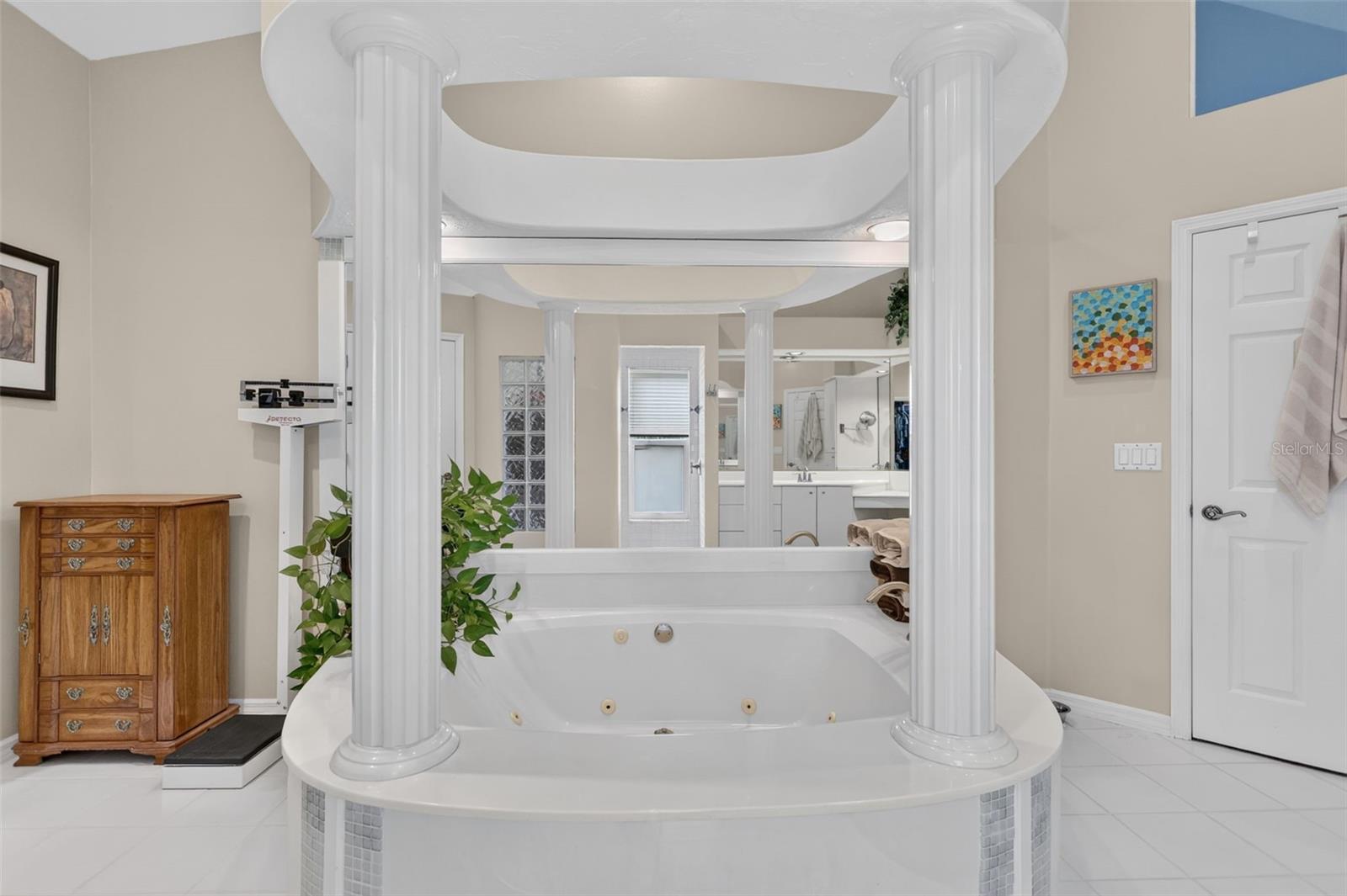 8938 WILD DUNES DRIVE, Sarasota, FL 34241