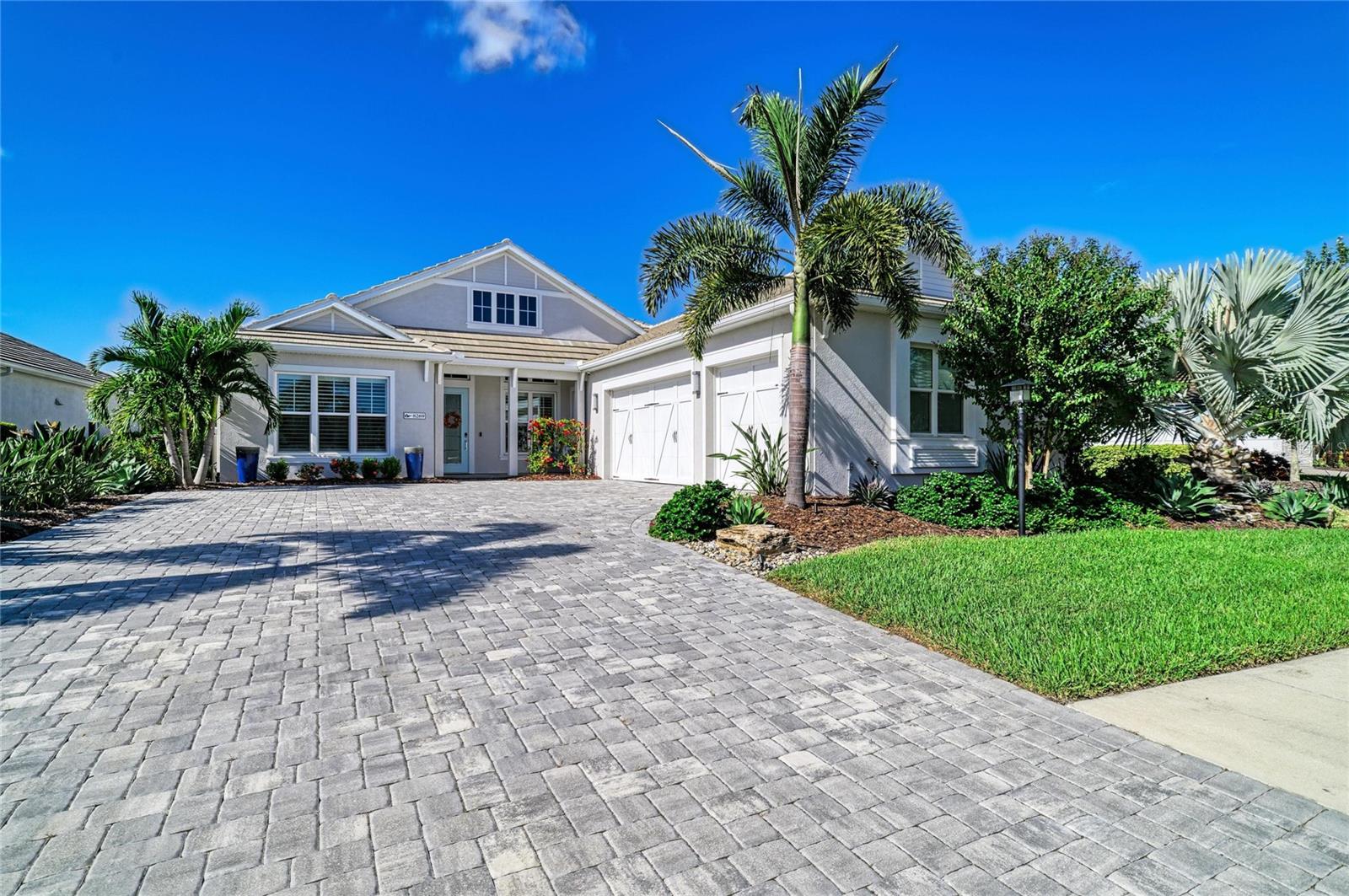 8269 GRANDE SHORES DRIVE, Sarasota, FL 34240