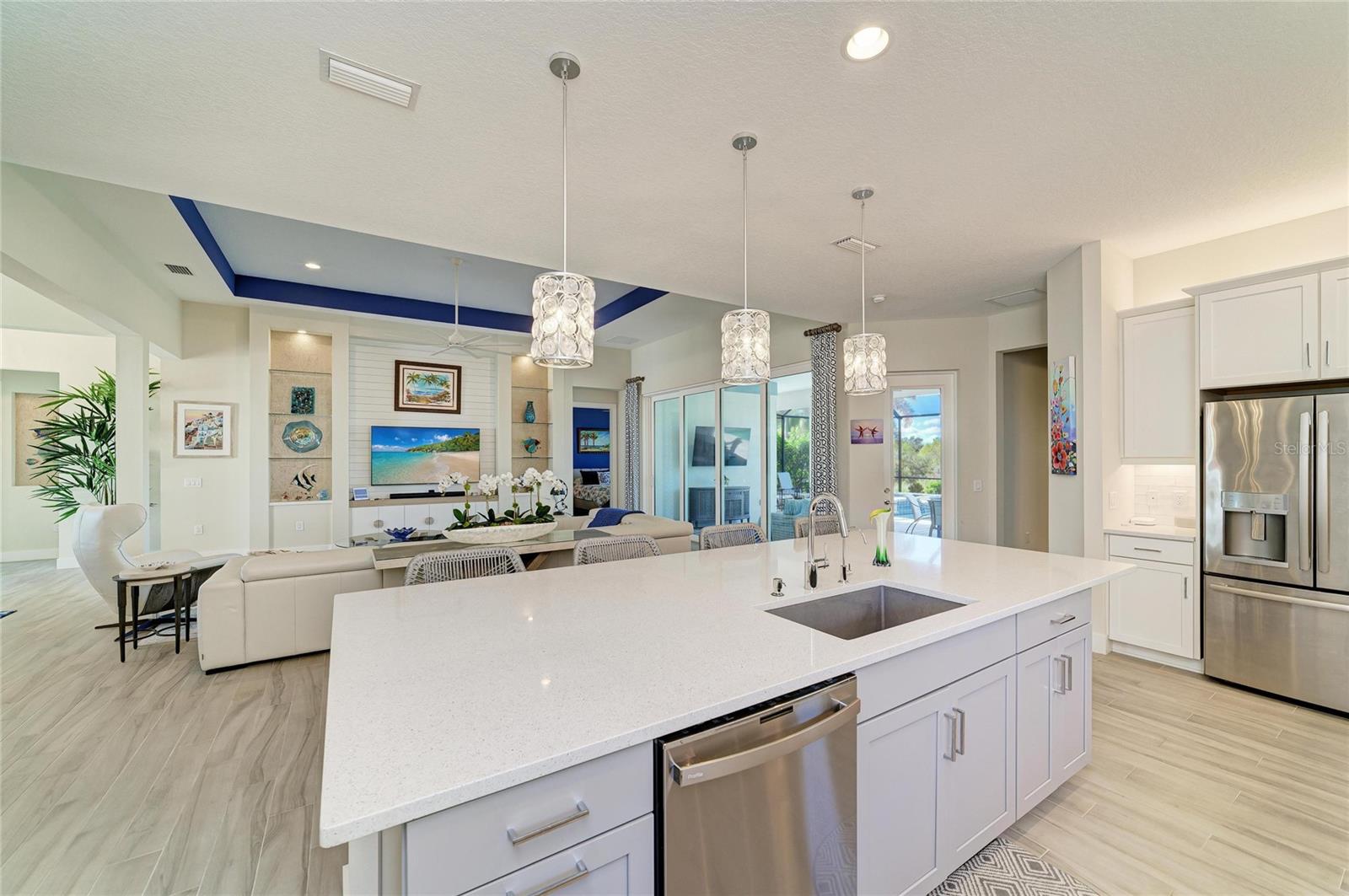 8269 GRANDE SHORES DRIVE, Sarasota, FL 34240