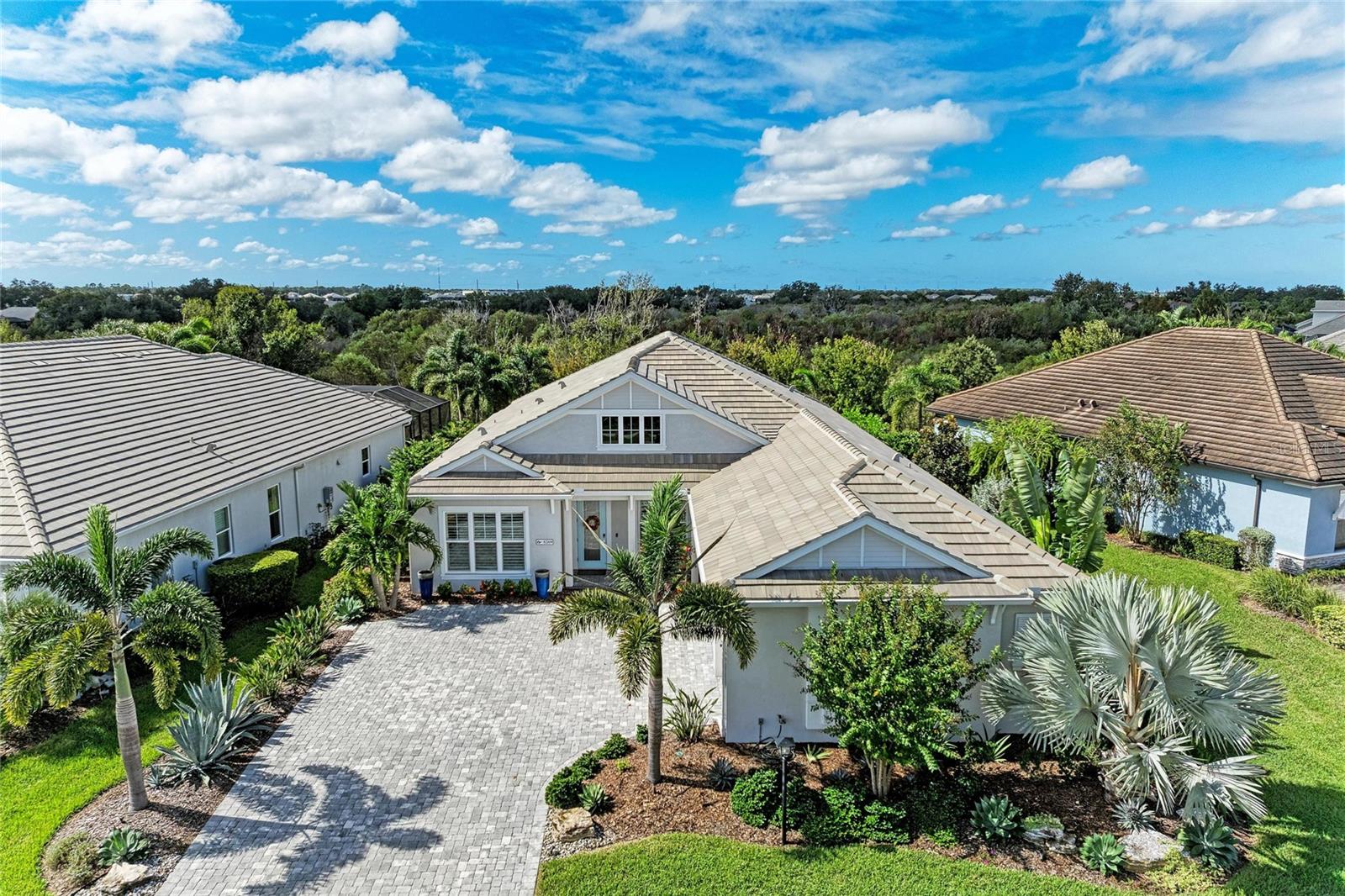 8269 GRANDE SHORES DRIVE, Sarasota, FL 34240