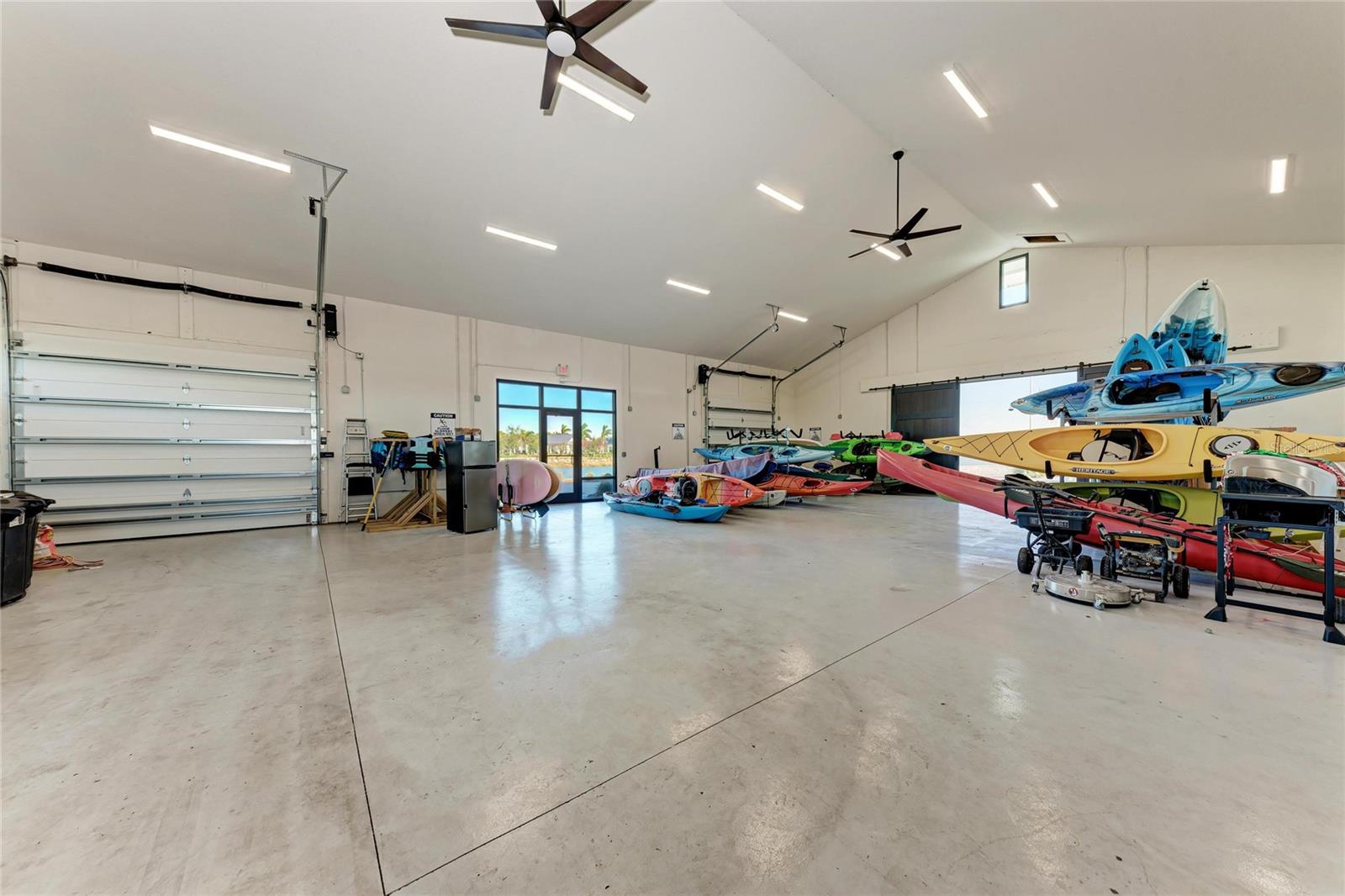8269 GRANDE SHORES DRIVE, Sarasota, FL 34240