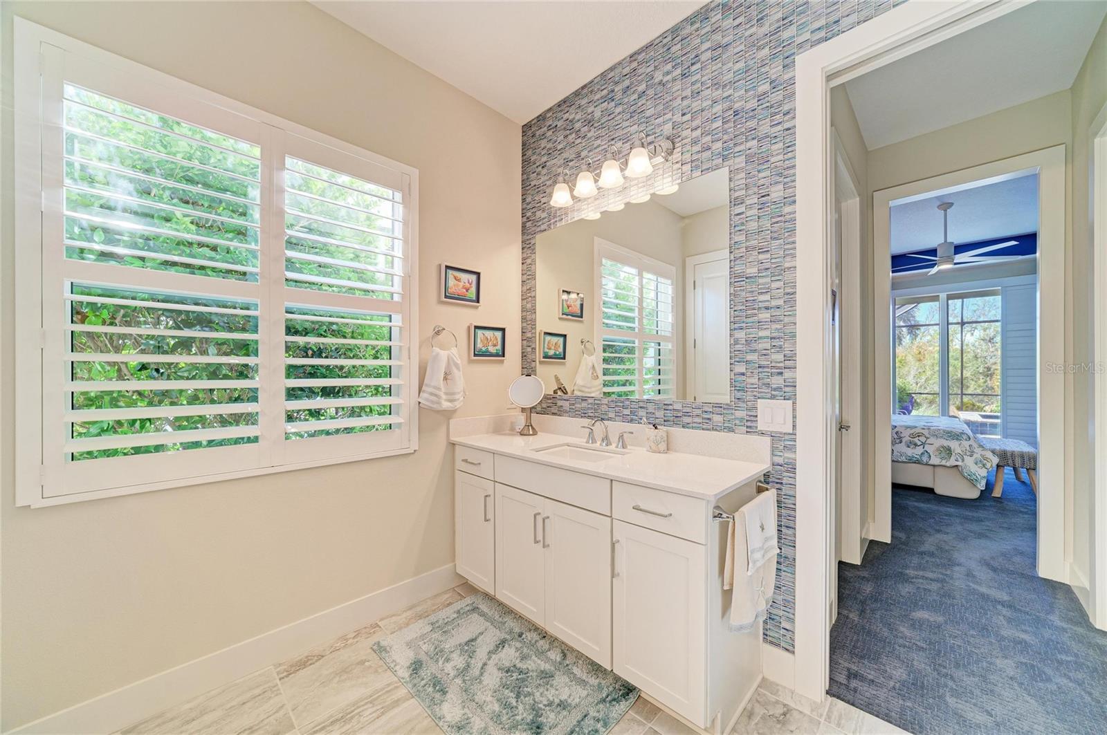 8269 GRANDE SHORES DRIVE, Sarasota, FL 34240