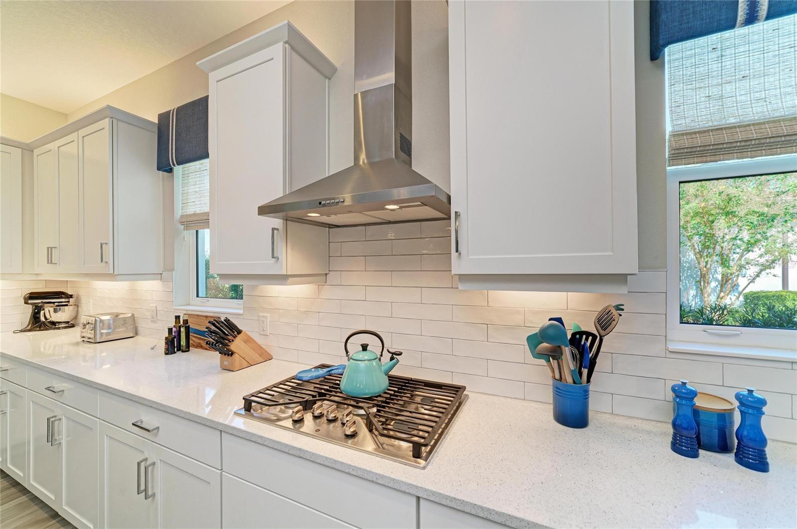 8269 GRANDE SHORES DRIVE, Sarasota, FL 34240