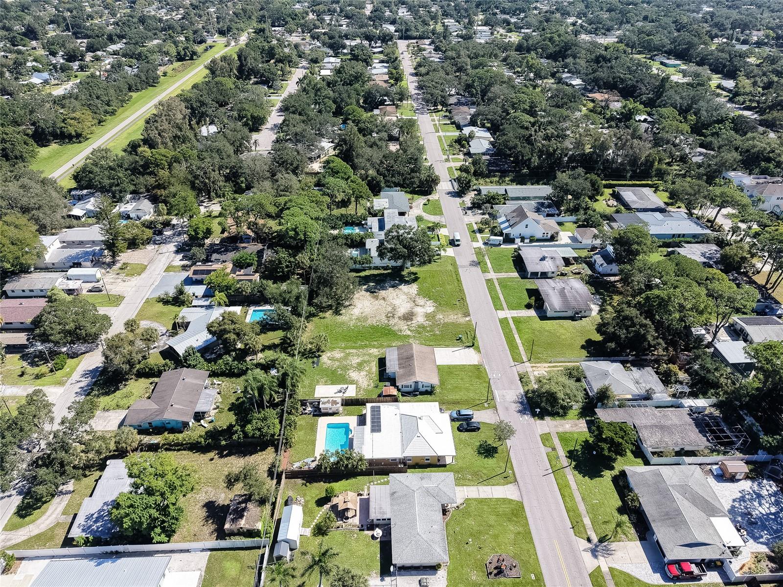 2555 WOOD STREET, Sarasota, FL 34237