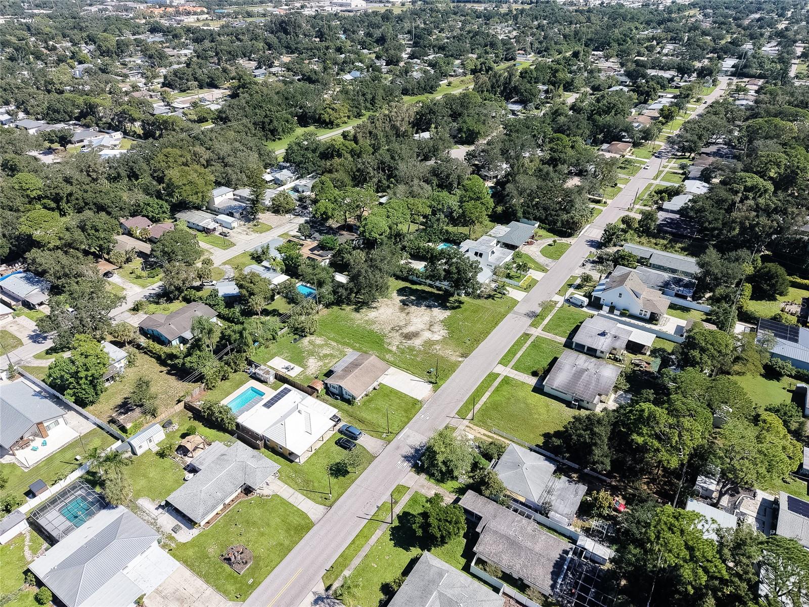 2555 WOOD STREET, Sarasota, FL 34237