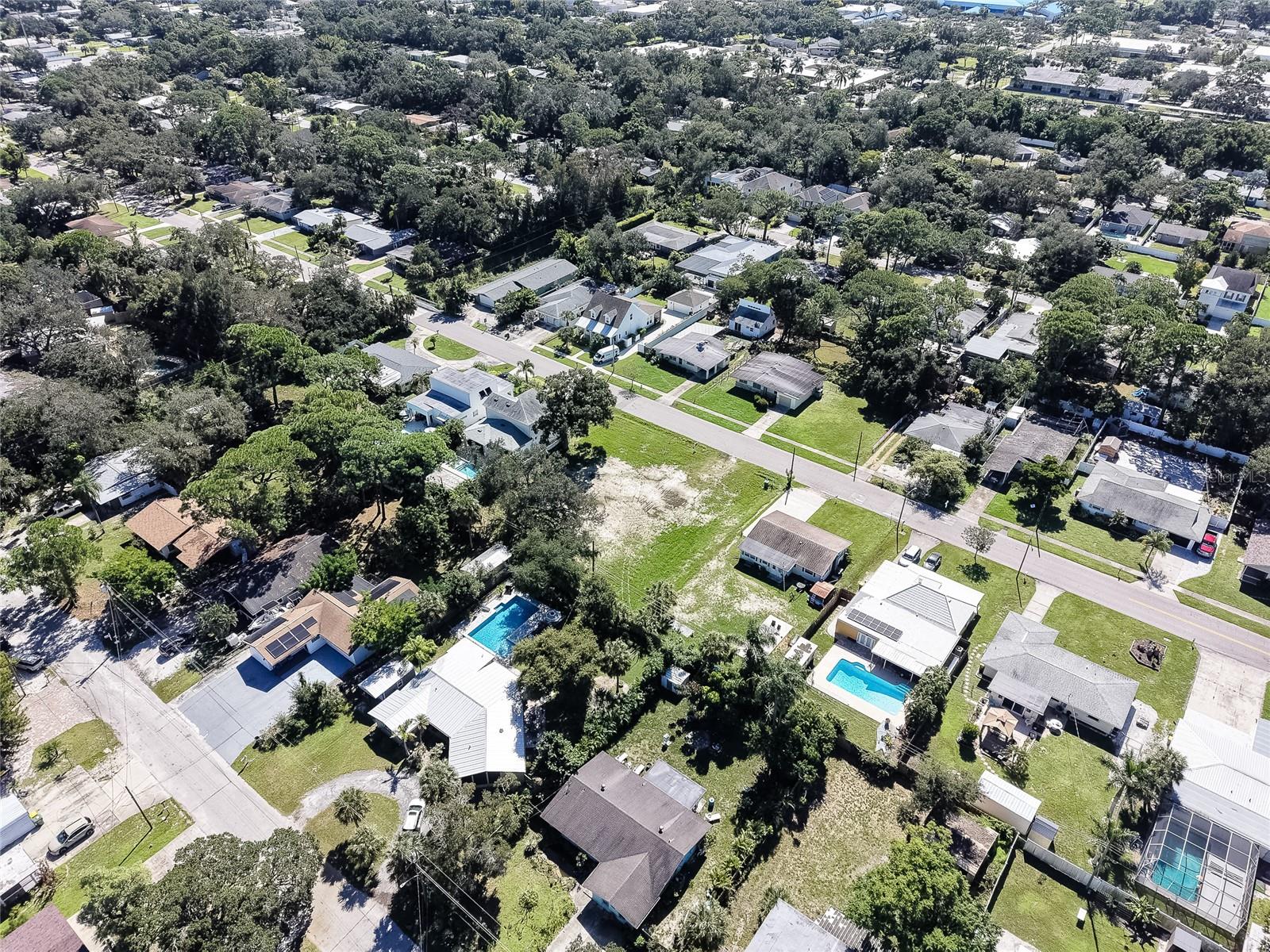 2555 WOOD STREET, Sarasota, FL 34237
