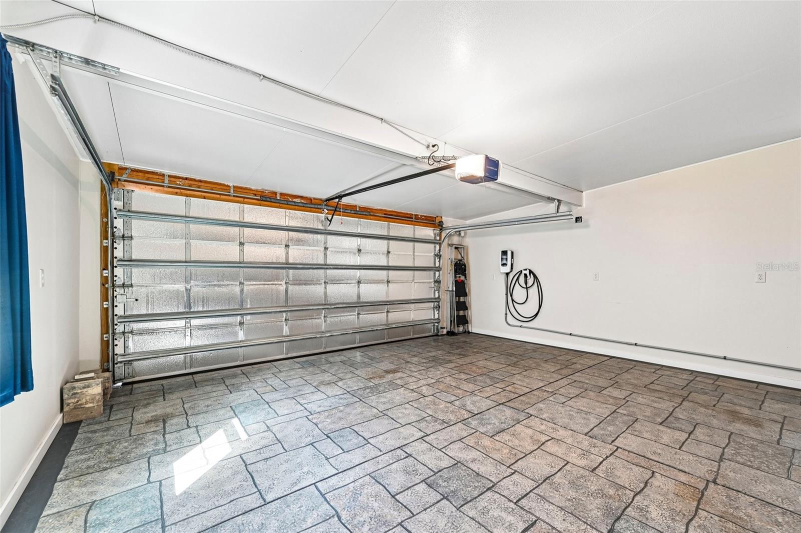 Interior Garage