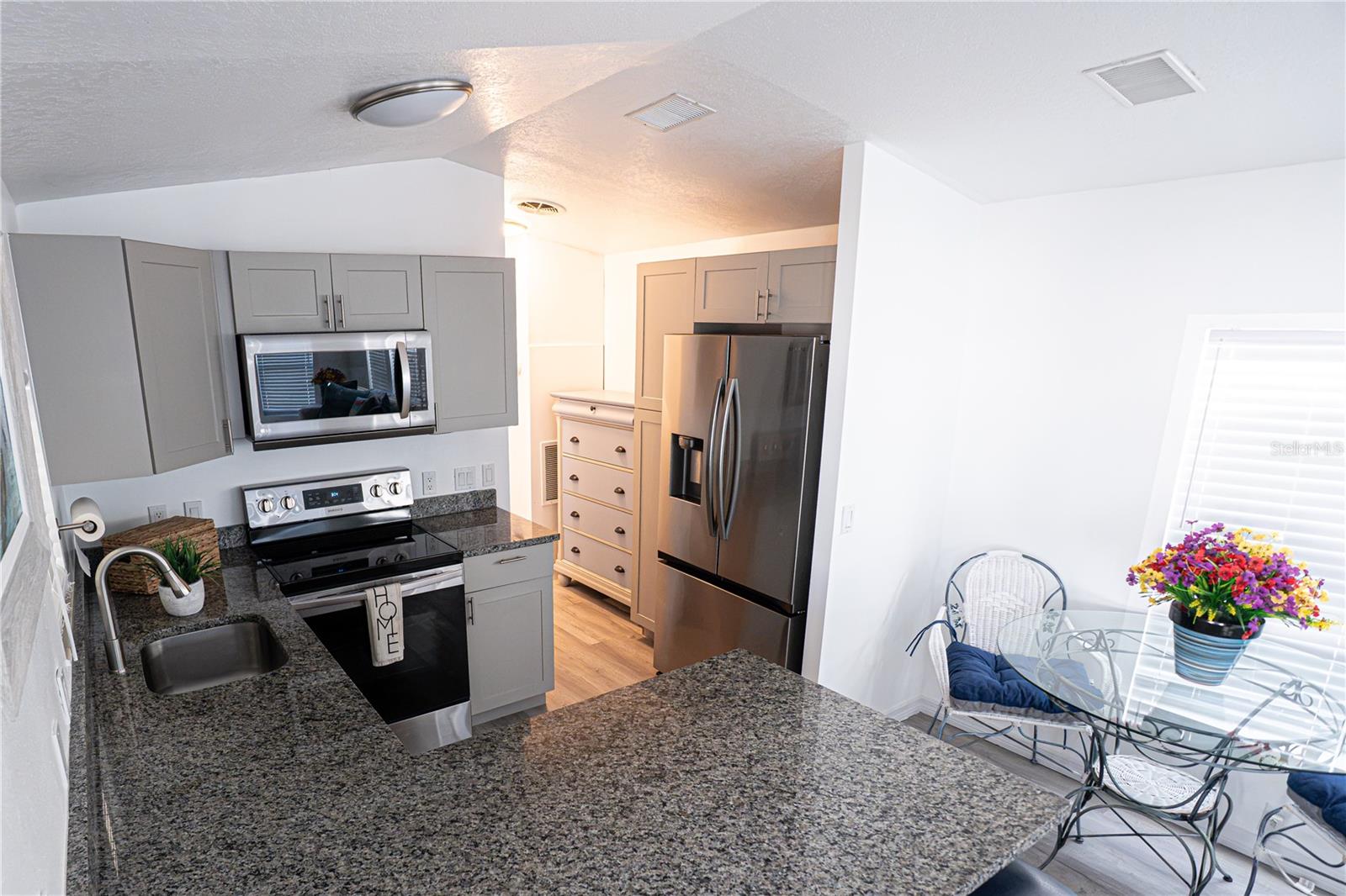 6 BASIN STREET, Palmetto, FL 34221