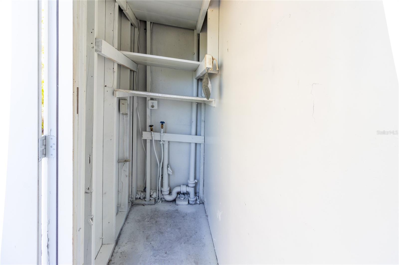 7013 BRENTFORD ROAD, Sarasota, FL 34241