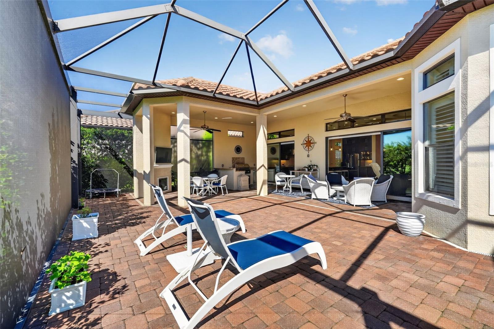 4740 BENITO COURT, Bradenton, FL 34211