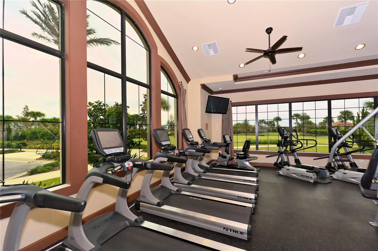 4740 BENITO COURT, Bradenton, FL 34211