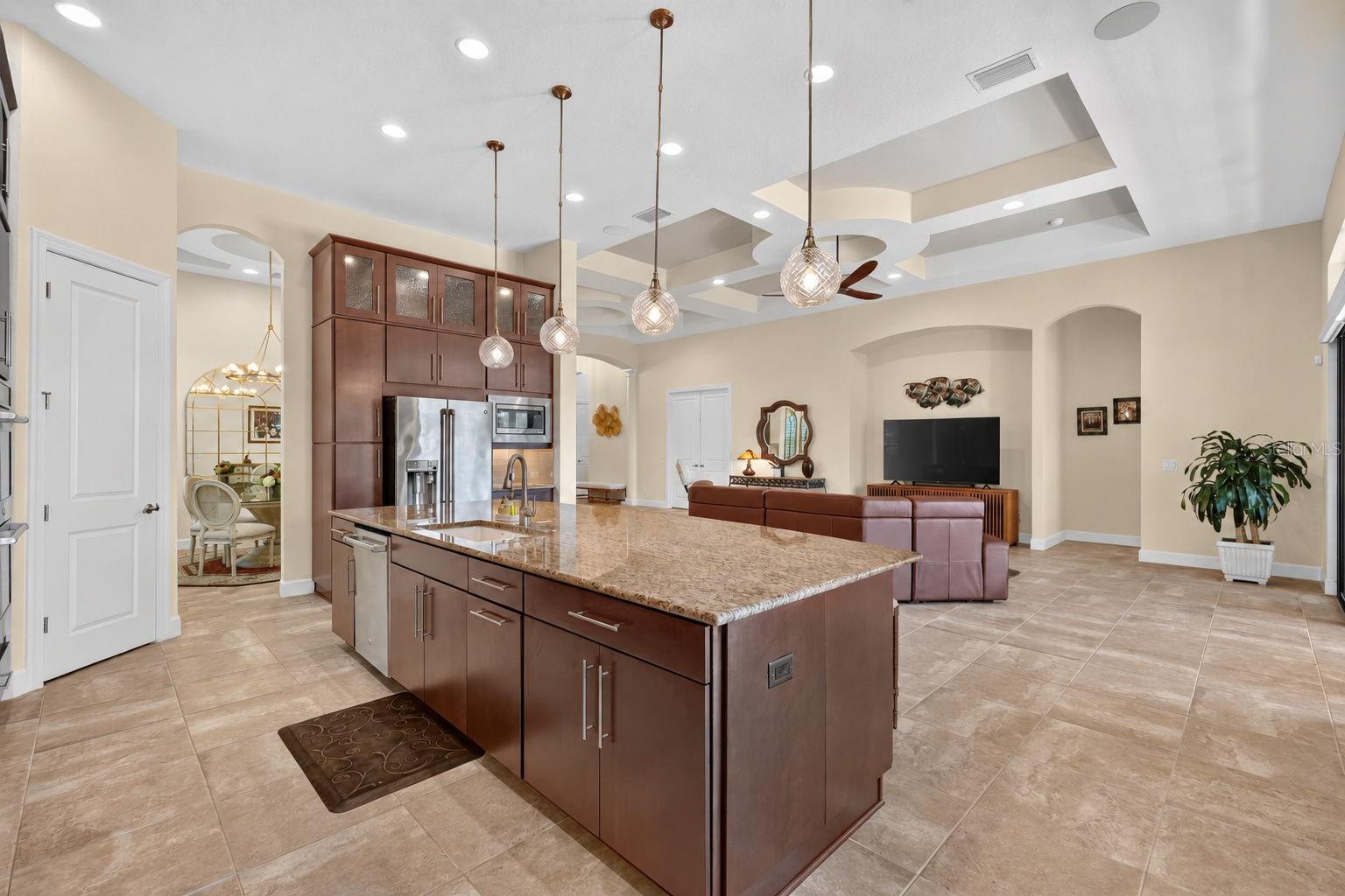 4740 BENITO COURT, Bradenton, FL 34211