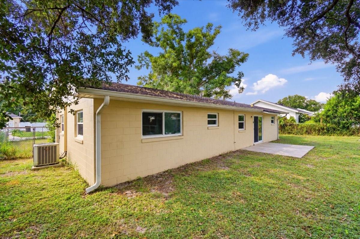 1096 CAREFREE COVE DRIVE, Winter Haven, FL 33881 1096 CAREFREE COVE DRIVE, Winter Haven, FL 33881