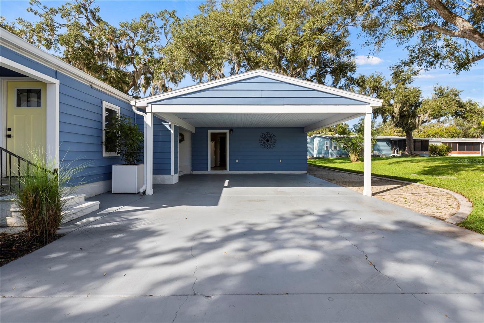 Carport