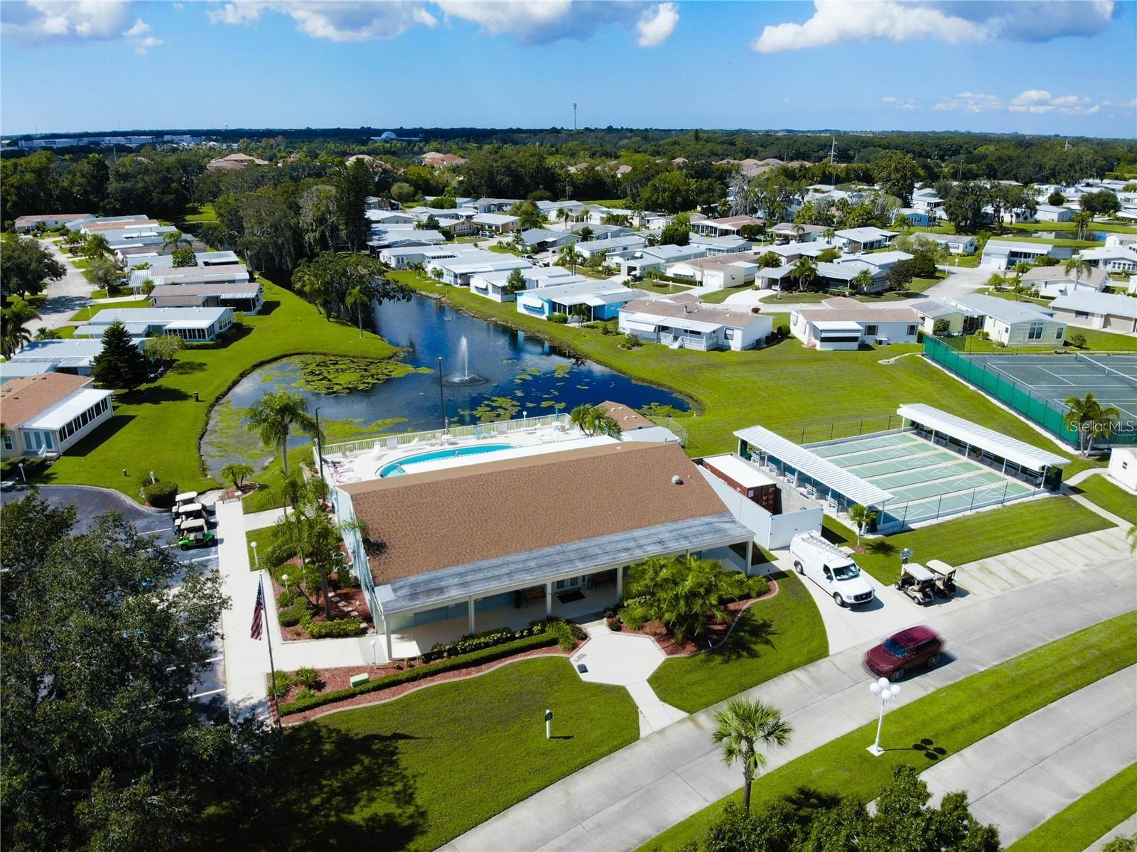 Clubhouse & Shuffleboard