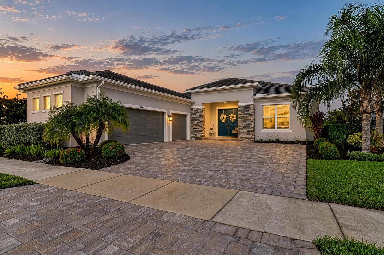 4624 ANTRIM DRIVE, Sarasota, FL 34240 4624 ANTRIM DRIVE, Sarasota, FL 34240