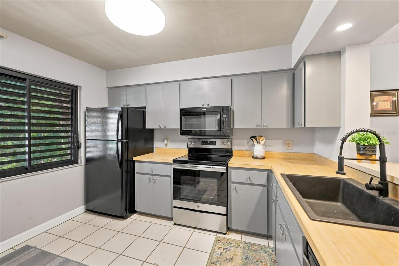 5246 LAKE VILLAGE DRIVE, #58, Sarasota, FL 34235