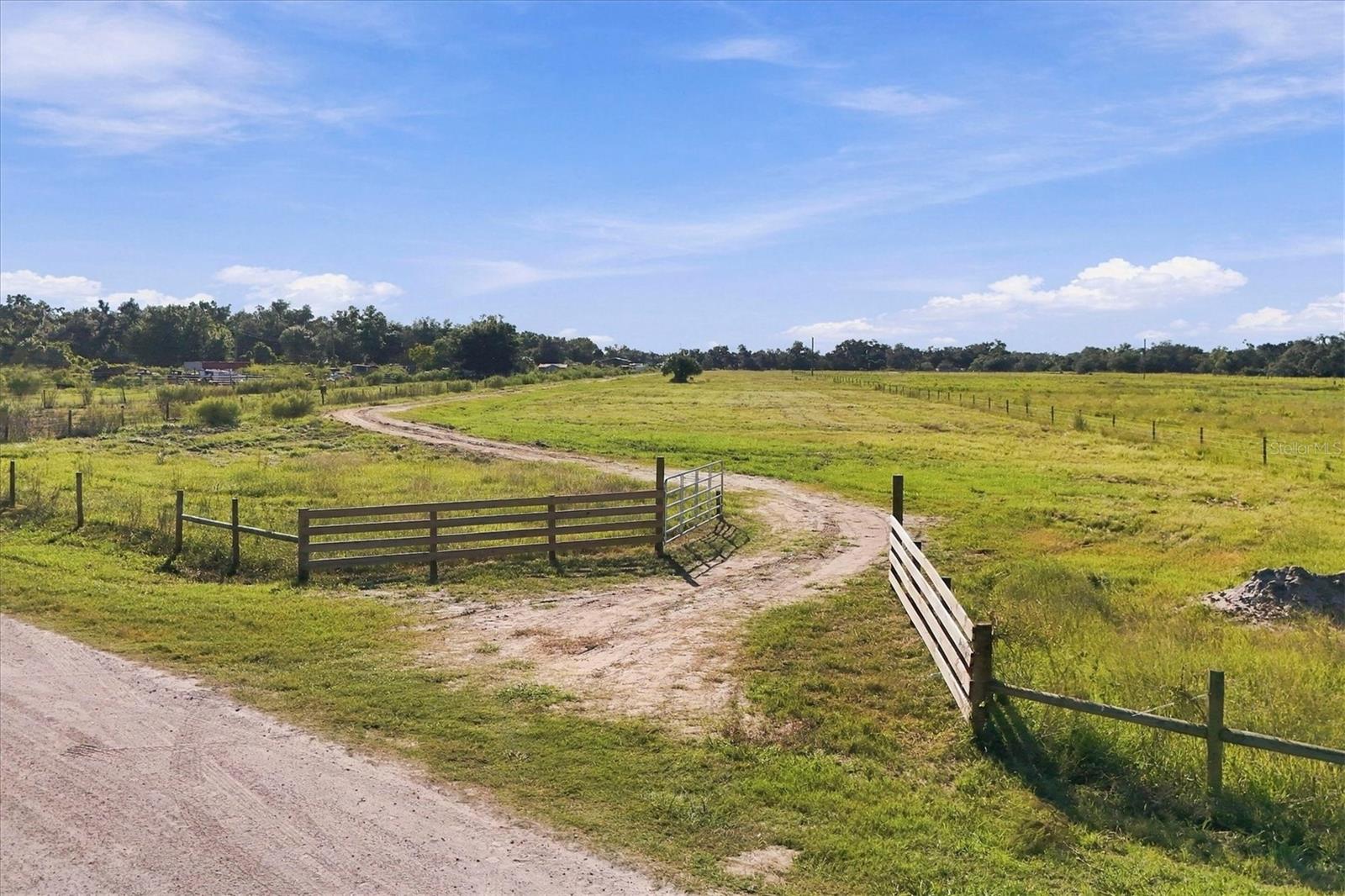16418, Myakka City, FL 34251