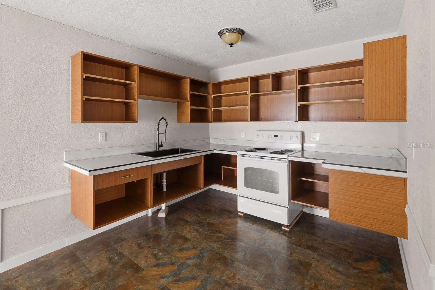 23083 CENTRAL AVENUE, #C, Port Charlotte, FL 33980