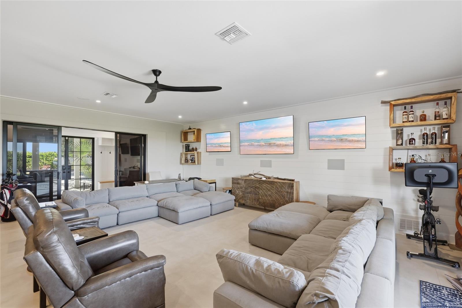1707 PALMA SOLA BOULEVARD, Bradenton, FL 34209
