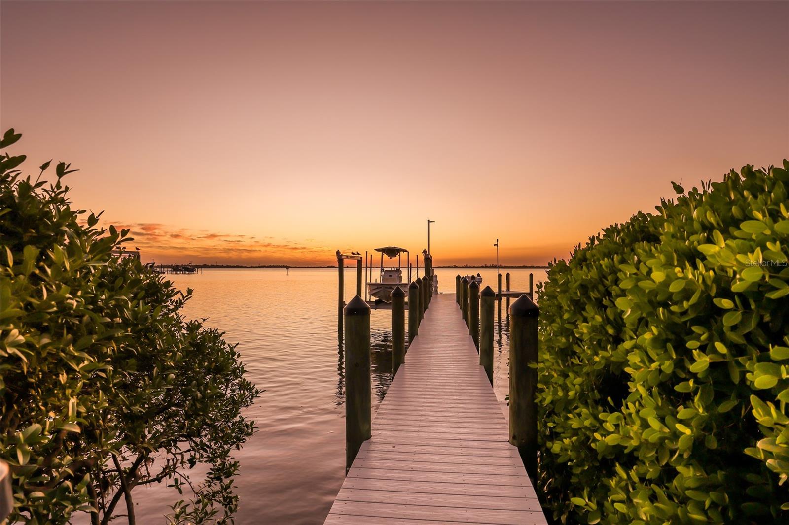 1707 PALMA SOLA BOULEVARD, Bradenton, FL 34209