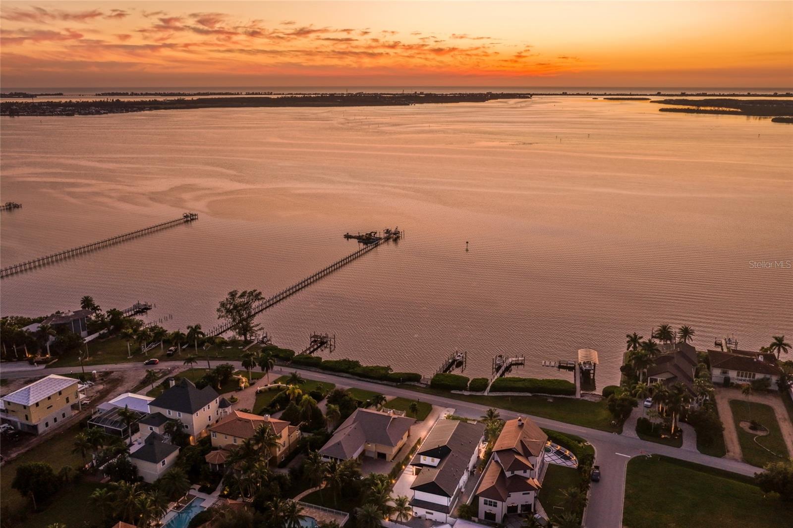 1707 PALMA SOLA BOULEVARD, Bradenton, FL 34209