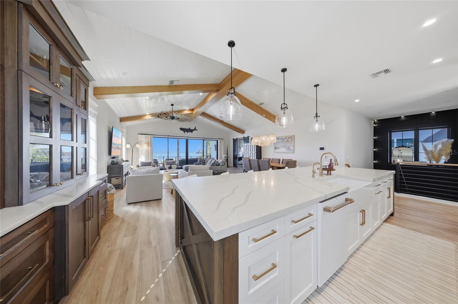 1707 PALMA SOLA BOULEVARD, Bradenton, FL 34209