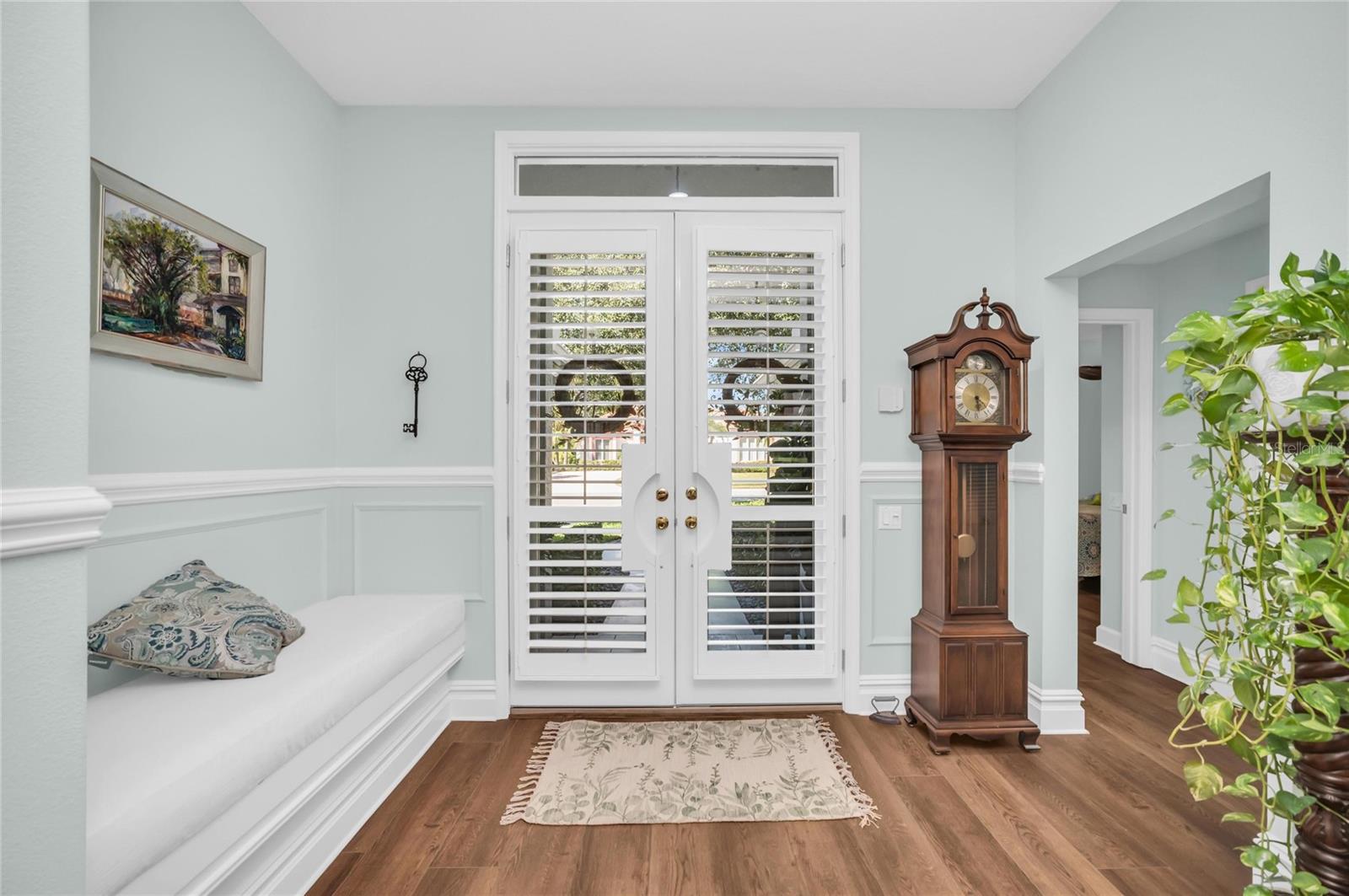 Foyer with built in bench Foyer with built in bench