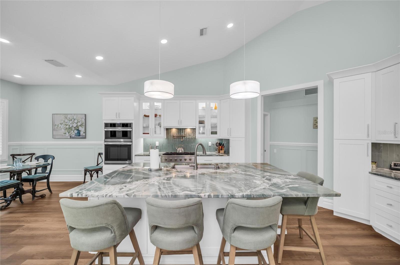 8722 54TH AVENUE E, Bradenton, FL 34211