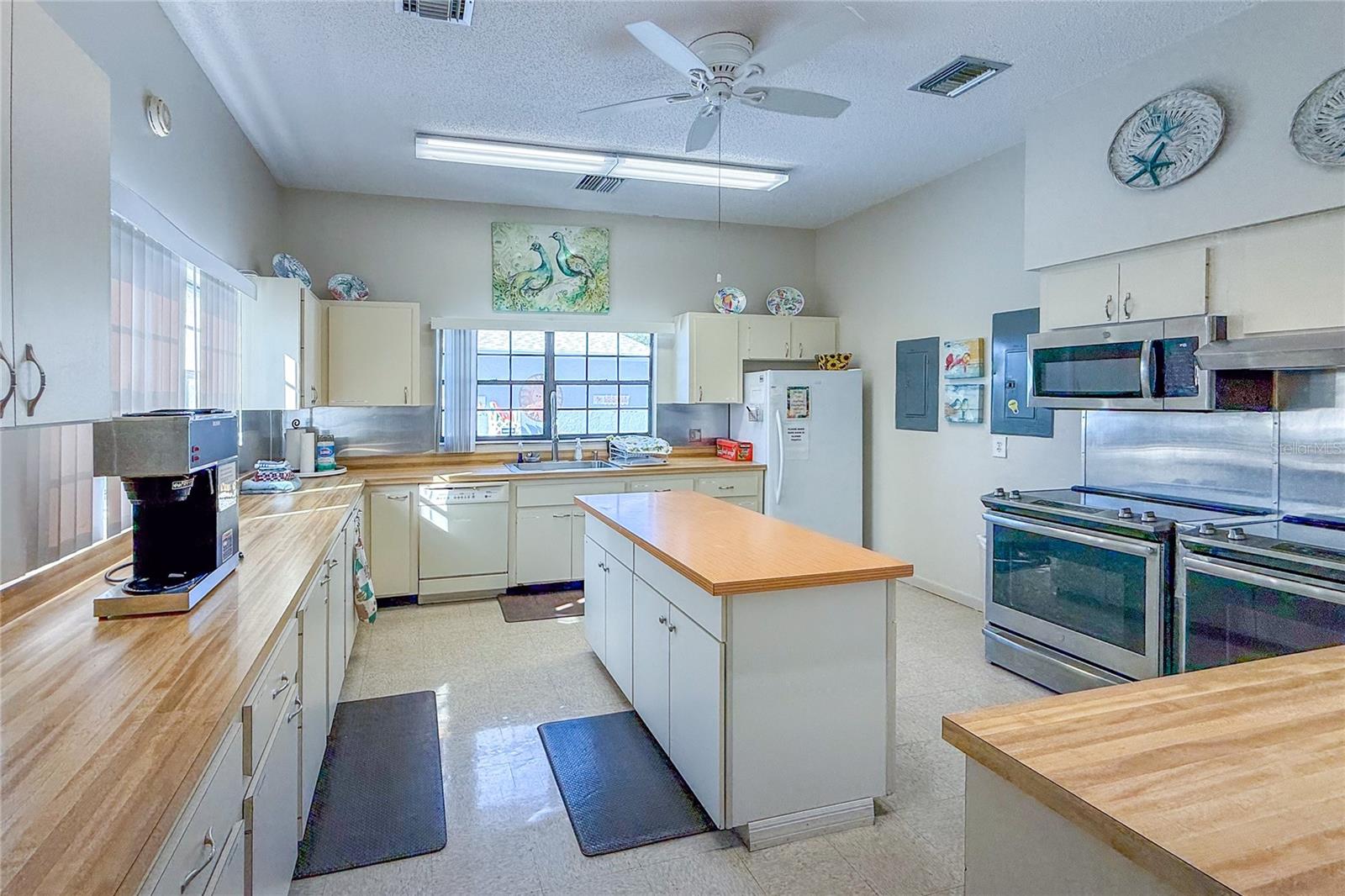 105 MEADOW CIRCLE, Ellenton, FL 34222
