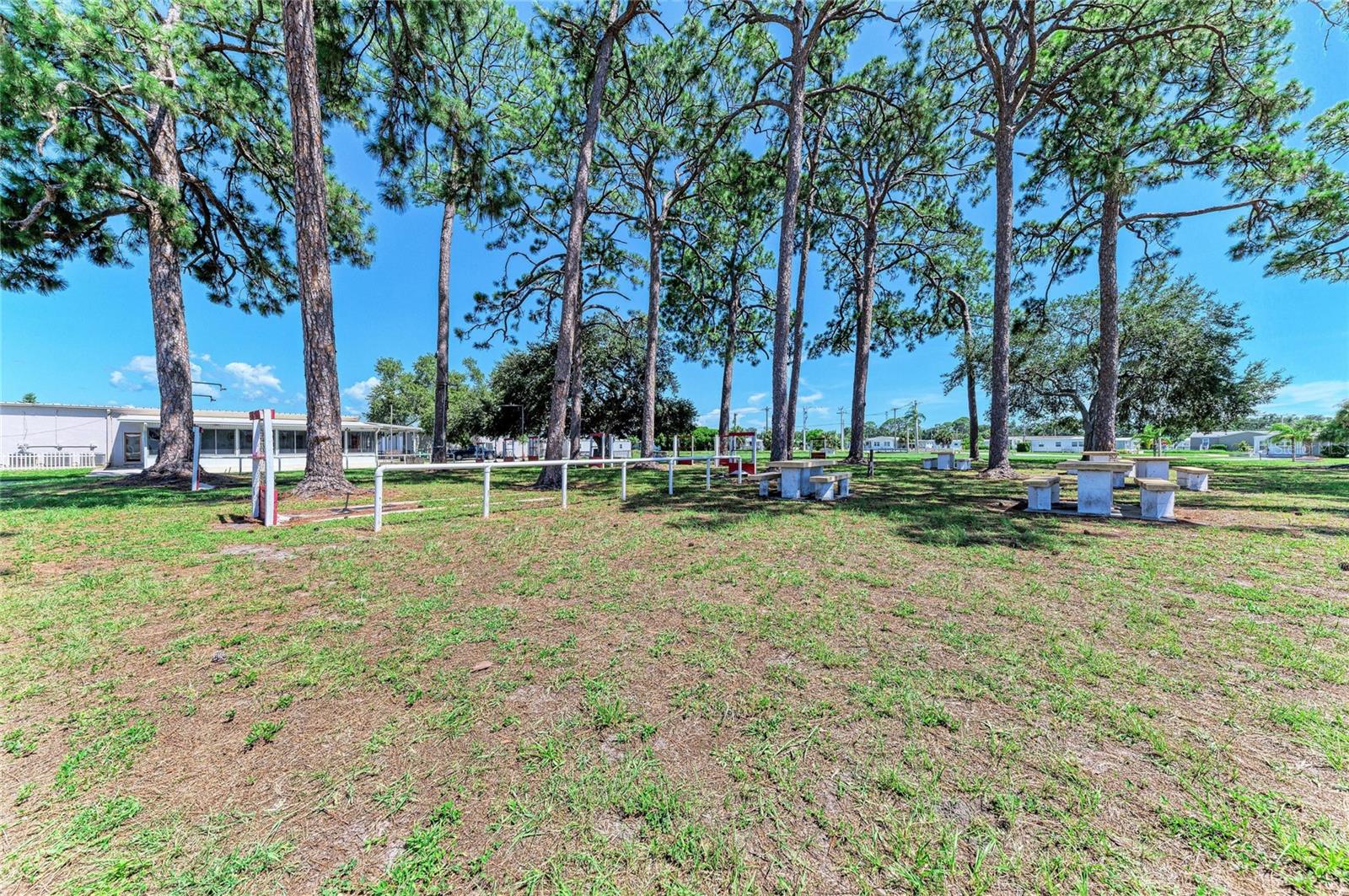 4924 OAKLAND HILLS AVENUE, Sarasota, FL 34234