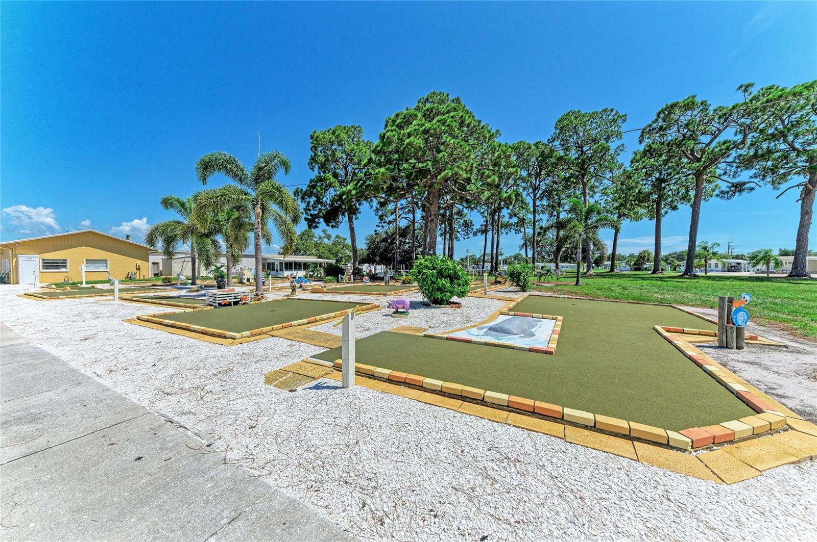 4924 OAKLAND HILLS AVENUE, Sarasota, FL 34234
