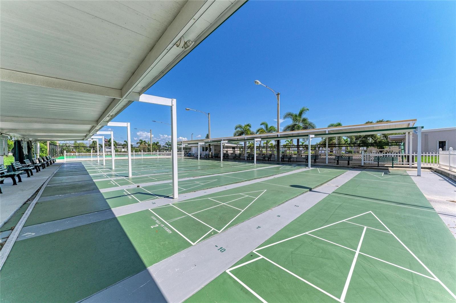 4924 OAKLAND HILLS AVENUE, Sarasota, FL 34234