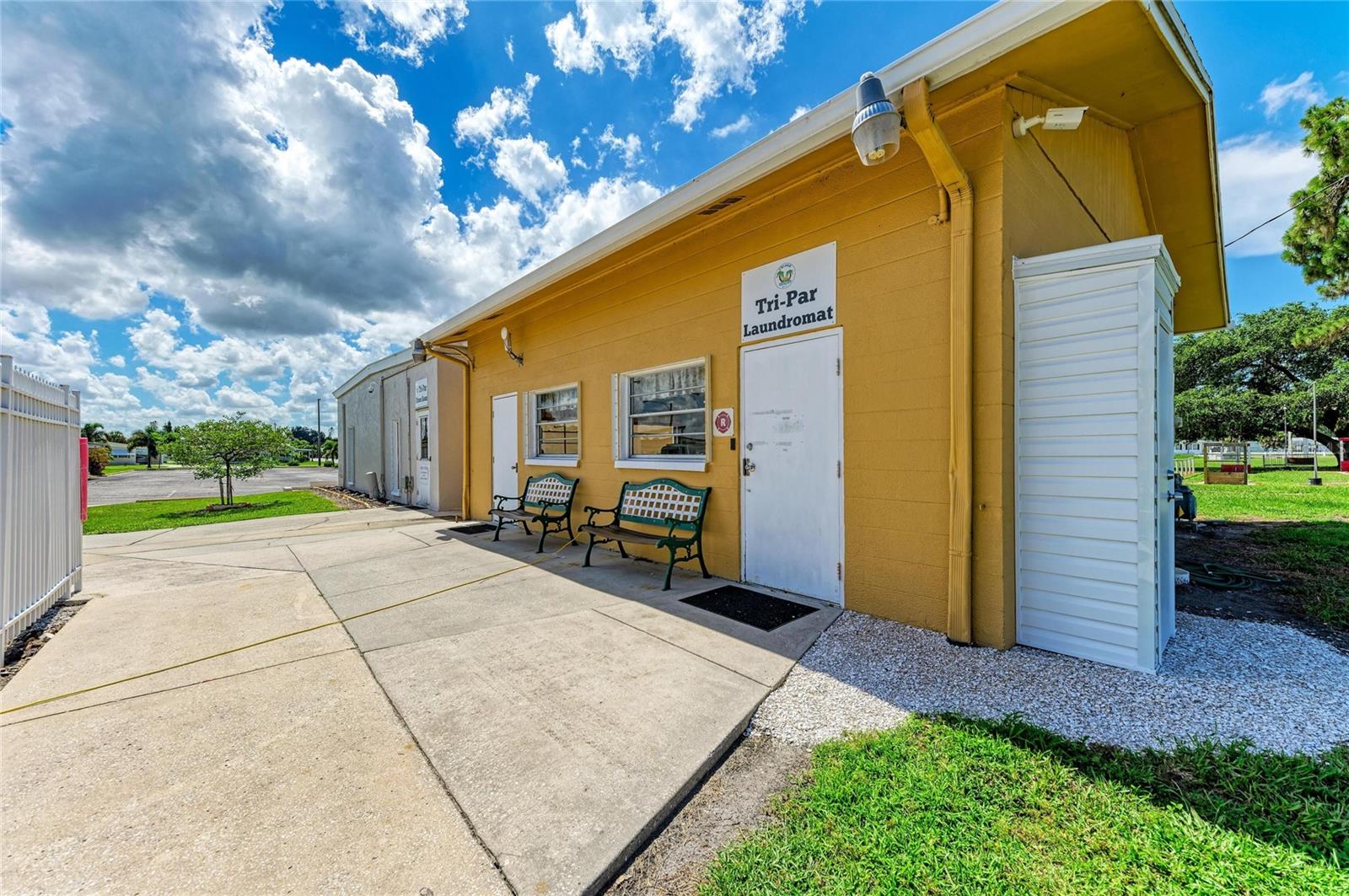 Community laundromat
