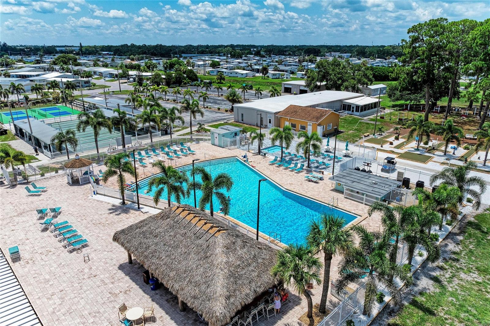 4924 OAKLAND HILLS AVENUE, Sarasota, FL 34234