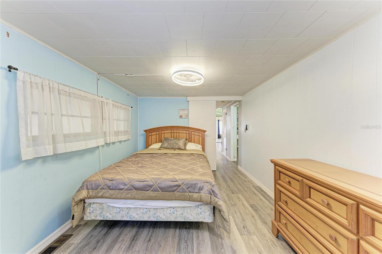 4924 OAKLAND HILLS AVENUE, Sarasota, FL 34234