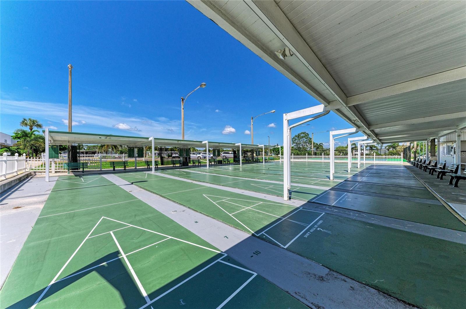 4924 OAKLAND HILLS AVENUE, Sarasota, FL 34234
