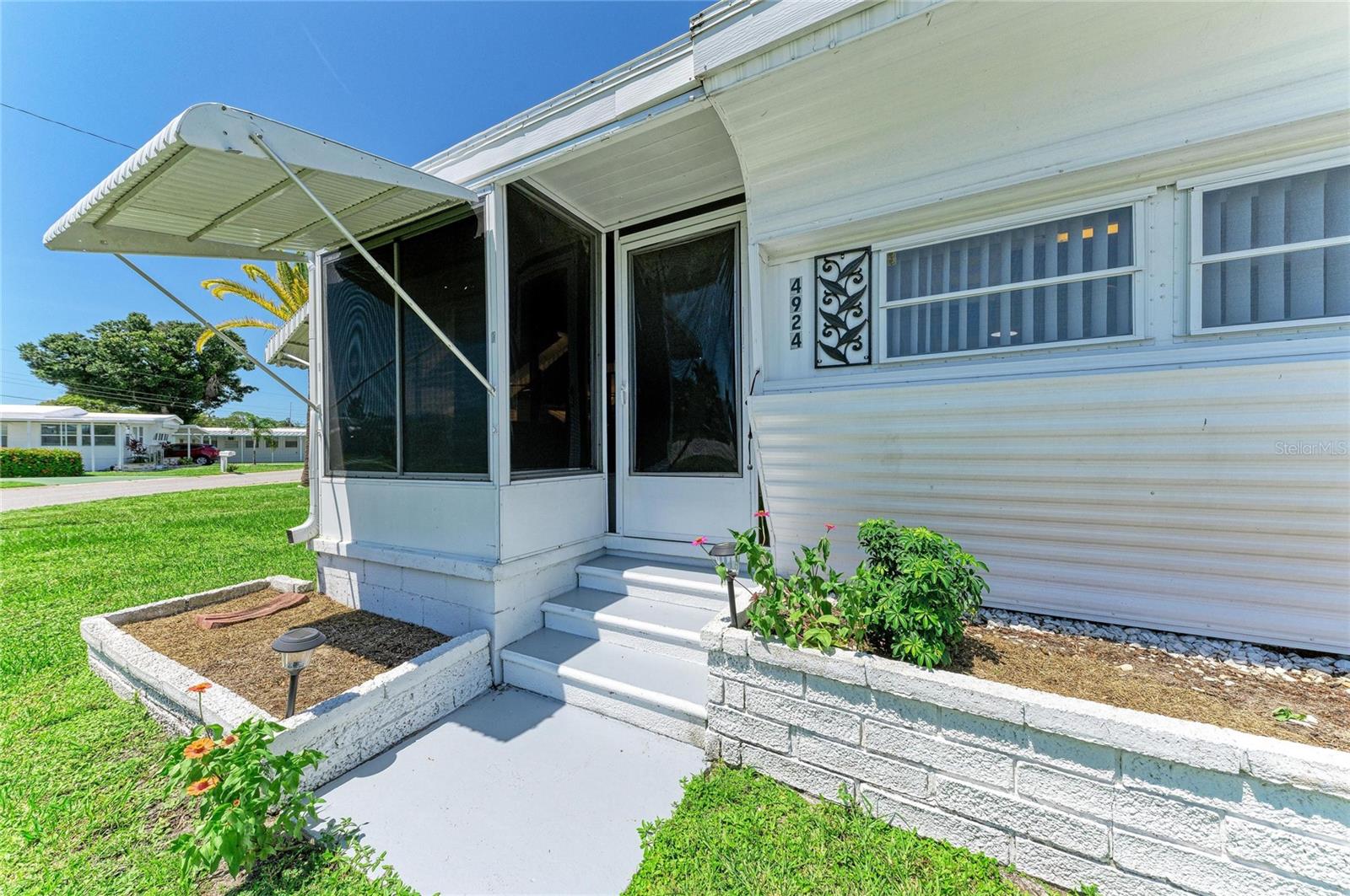 4924 OAKLAND HILLS AVENUE, Sarasota, FL 34234 4924 OAKLAND HILLS AVENUE, Sarasota, FL 34234