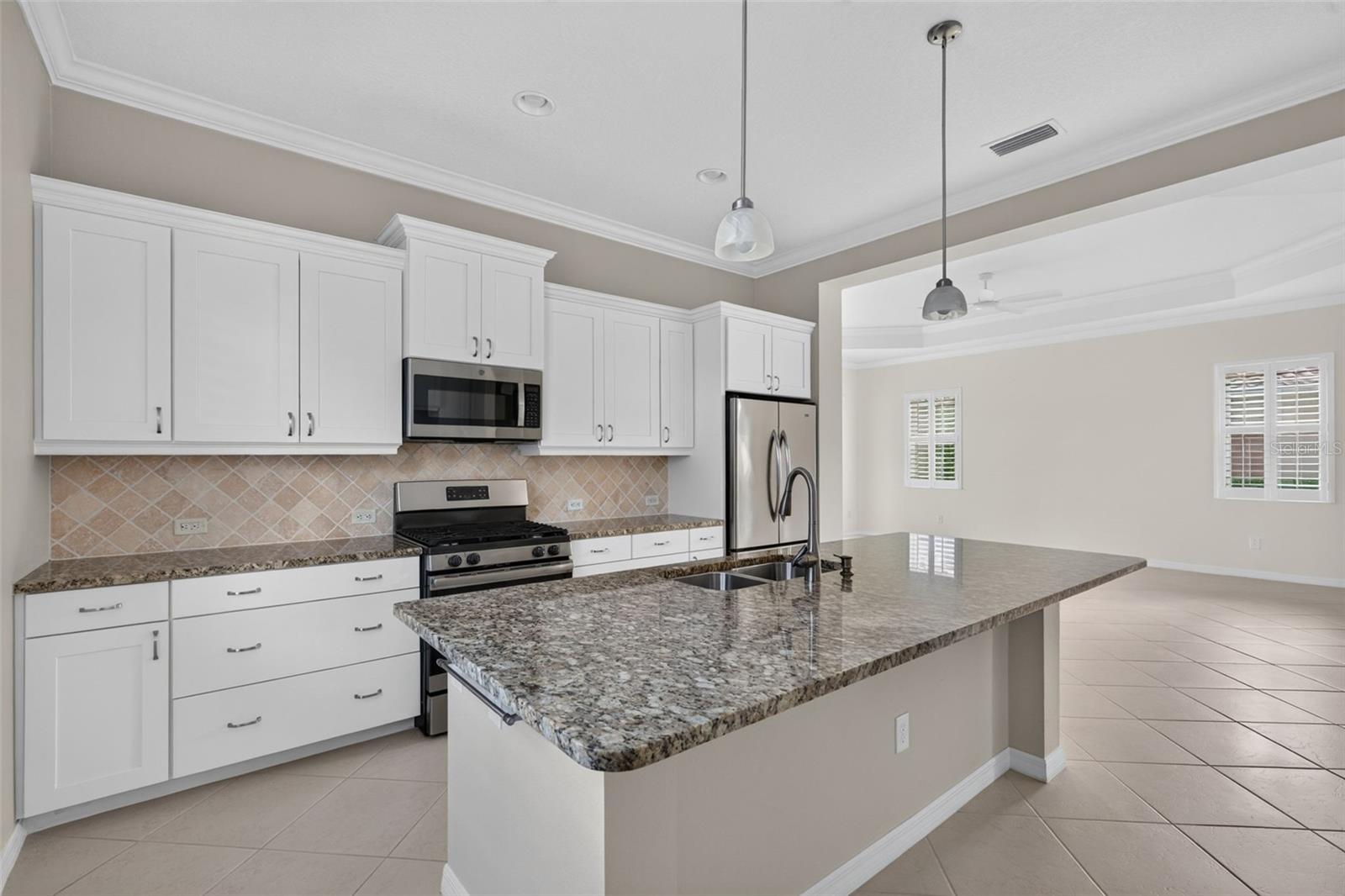 7159 WESTHILL COURT, Lakewood Ranch, FL 34202