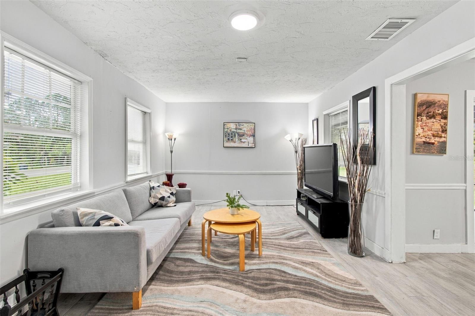 2115 55TH AVENUE E, Bradenton, FL 34203
