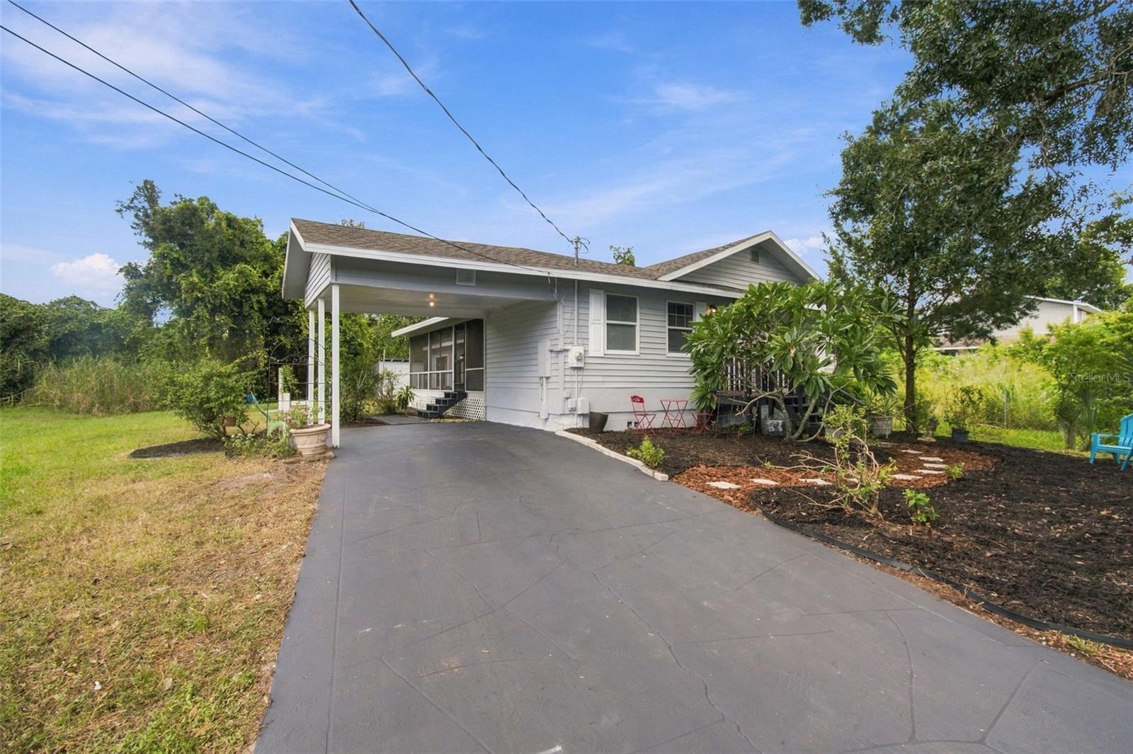 2115 55TH AVENUE E, Bradenton, FL 34203